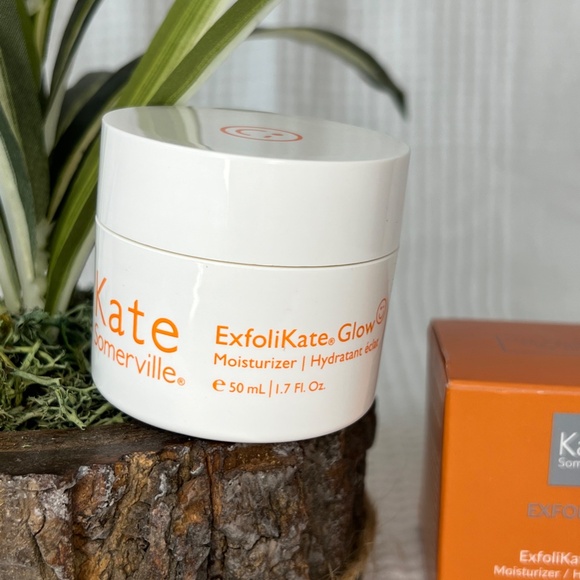 Kate Somerville Exfolikate Glow Moisturizer - Picture 5 of 7